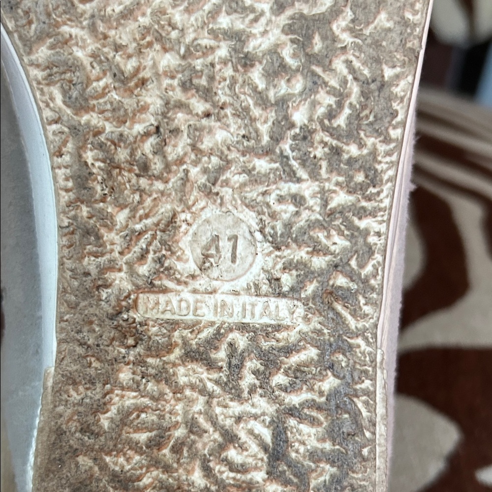 Golden Goose Gray and White Sneakers - Picture 10 of 10